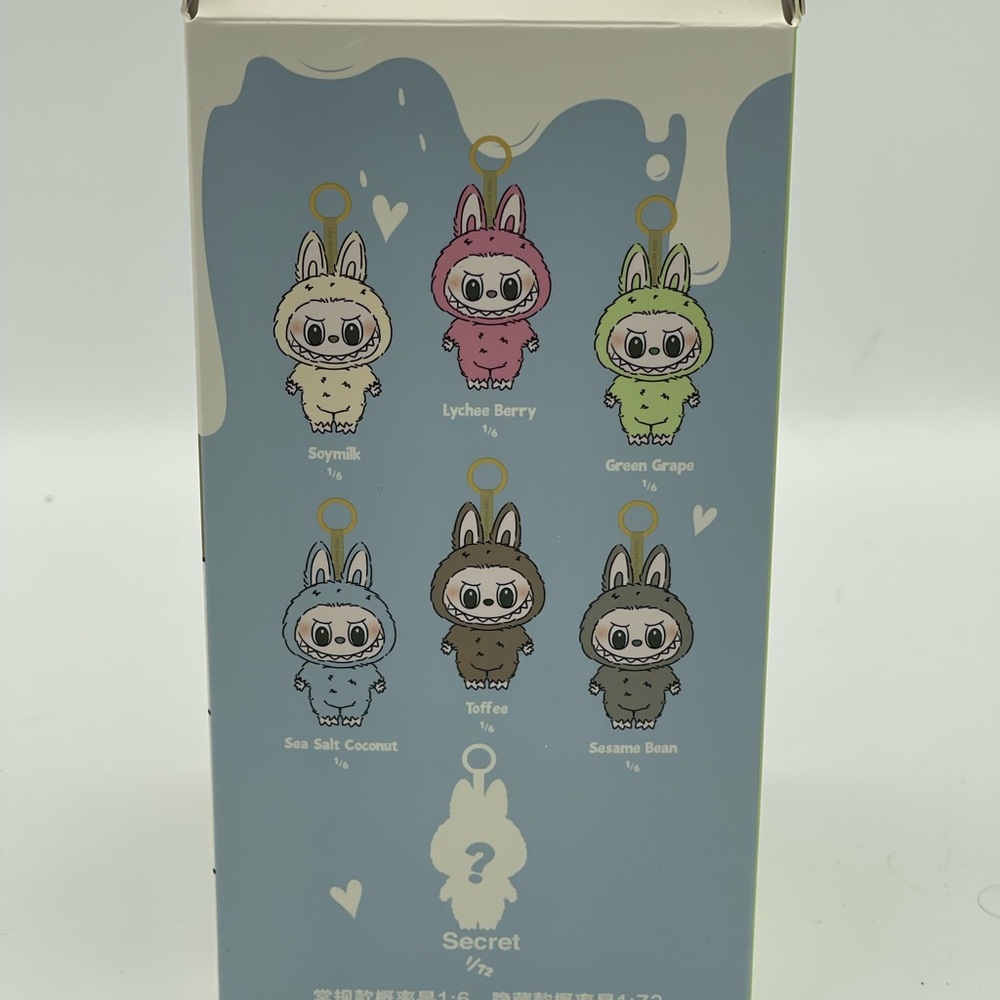 Pop Mart Exciting Macaron Plush Vinyl Face Doll - SOYMILK Labubu - Picture 3 of 6